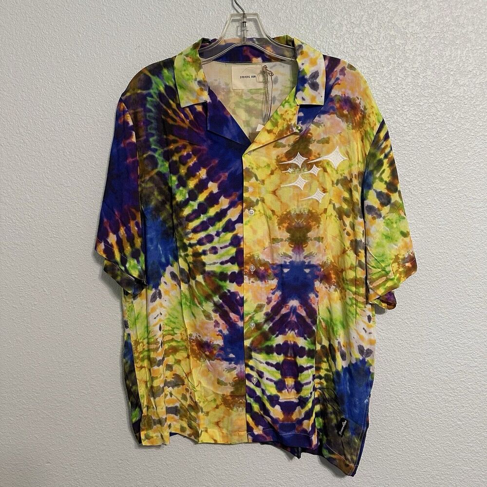 Strivers Row Shirt Mens Size Medium Purple Magic Camp Short Sleeve Button Down